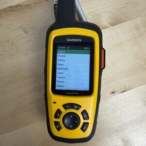 Garmin inReach SE+ Handheld GPS Satellite Emergency Communicator (010-01735-00)